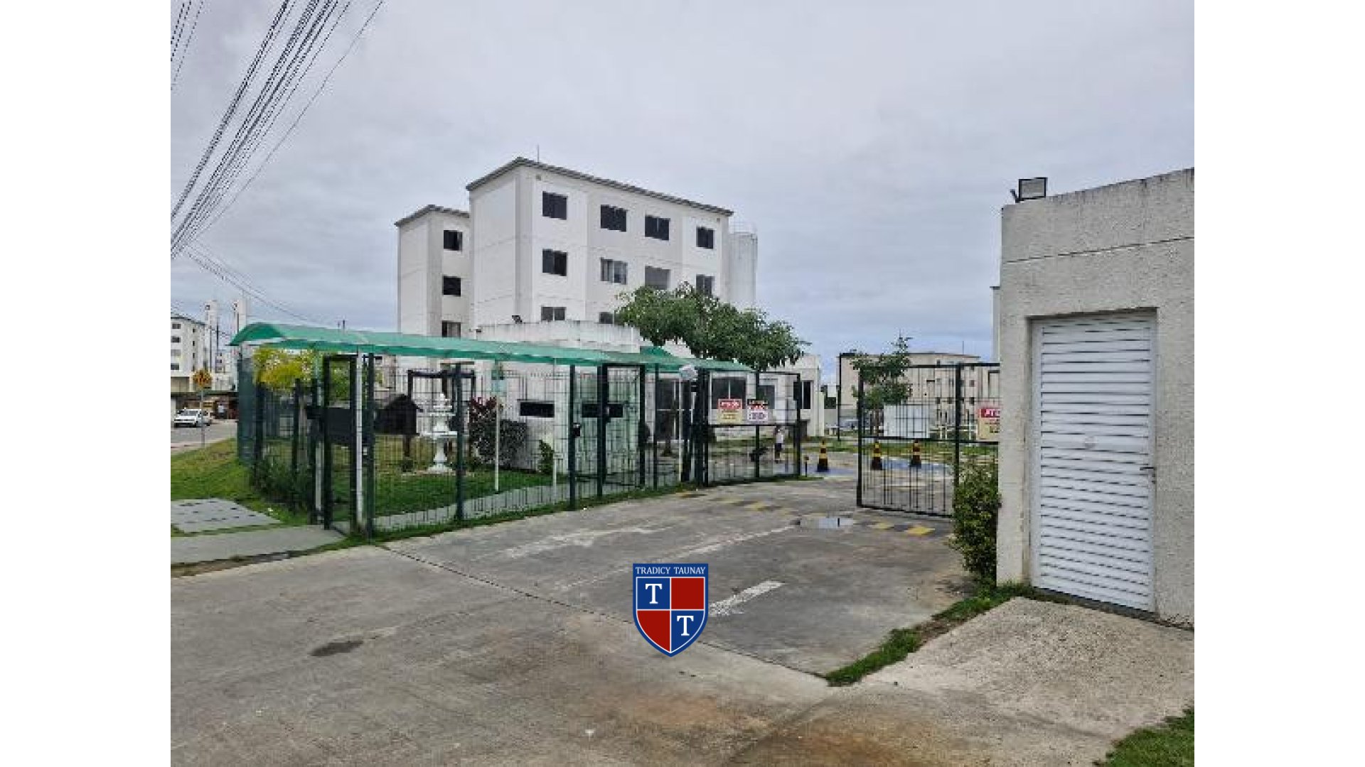 Foto 1 de APARTAMENTO em AREIA BRANCA, SALVADOR/BA - Imóvel Retomado CAIXA Ref 8787708292732