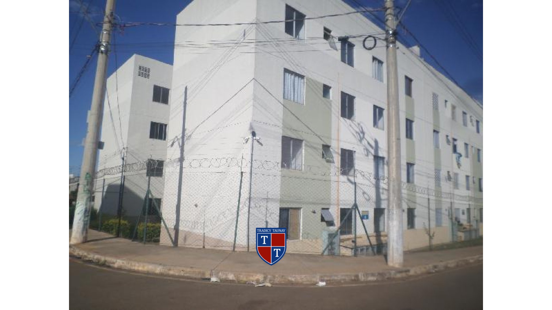 APARTAMENTO em LOTEAMENTO RAQUEL PIMENTEL