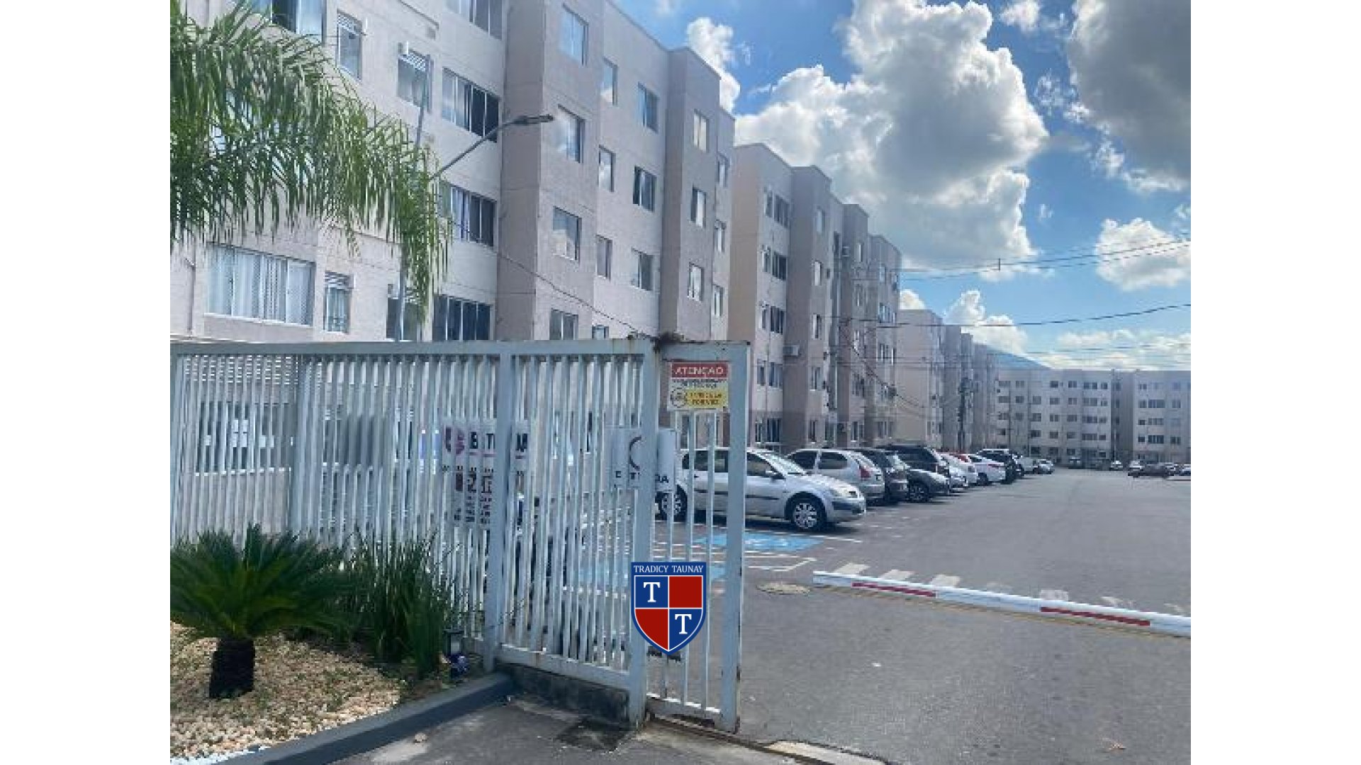 APARTAMENTO em CAMPO GRANDE