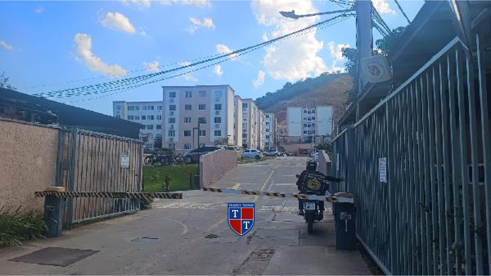 APARTAMENTO em JACAREPAGUA