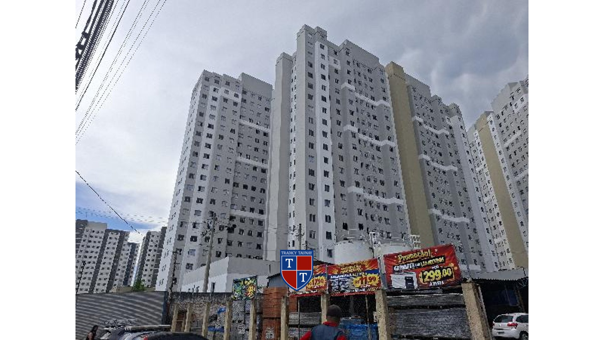 APARTAMENTO em JARDIM AURORA (ZONA LESTE)