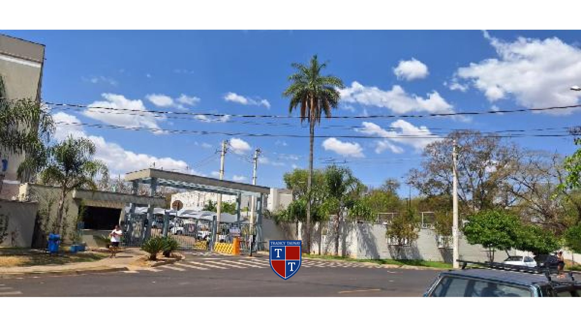 APARTAMENTO em JARDIM FLORESTAN FERNANDES