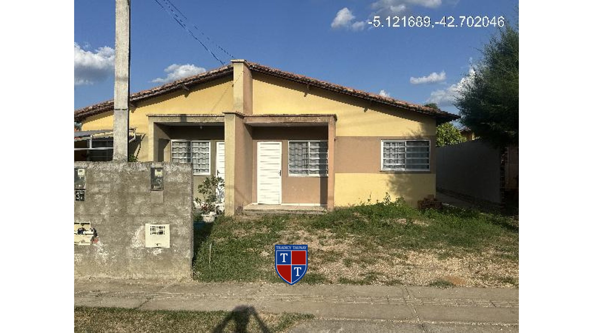 CASA em BOM PRINCIPIO
