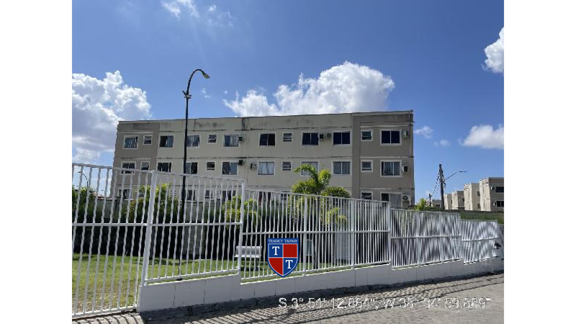 APARTAMENTO em PAJUCARA