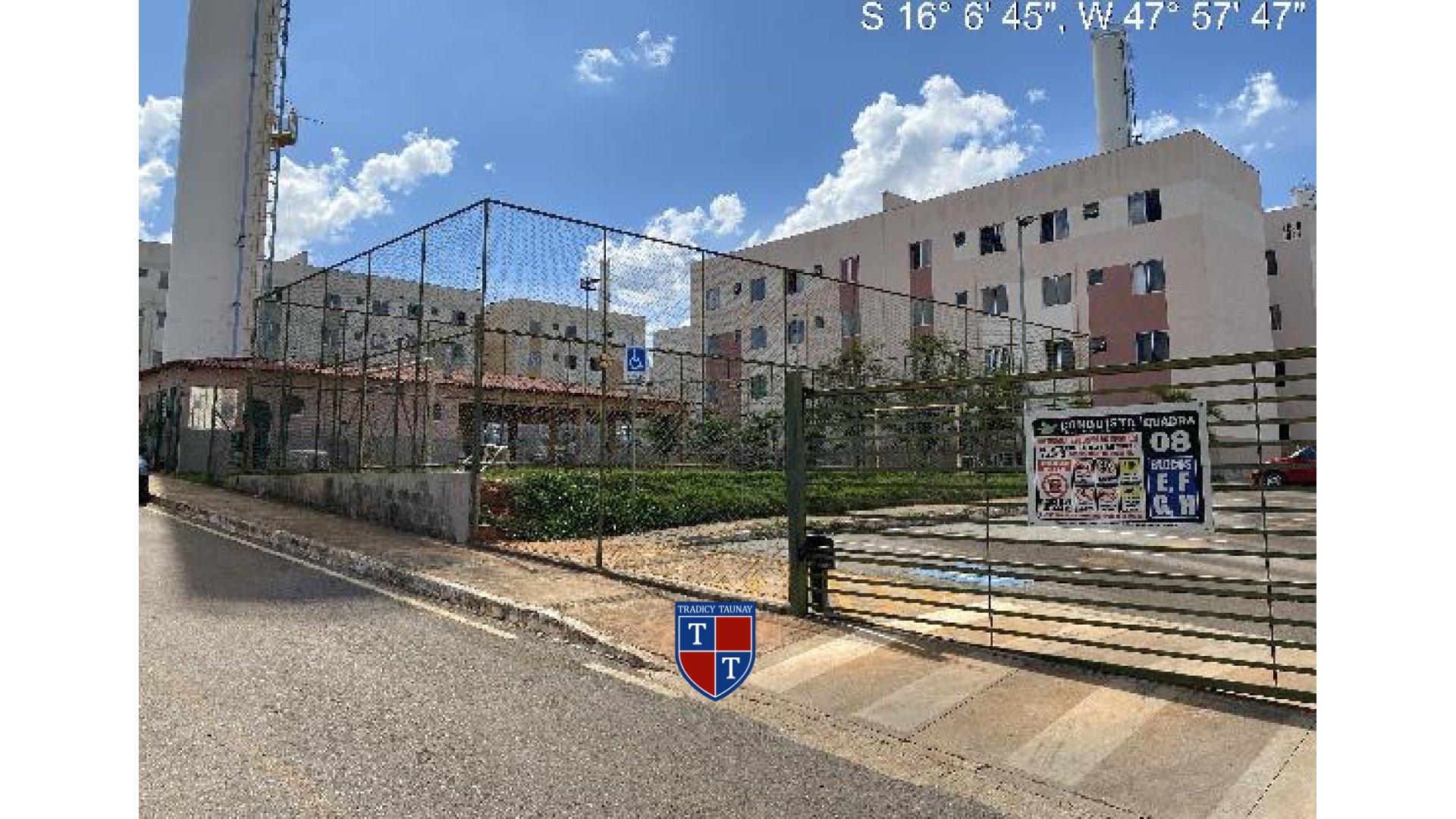 APARTAMENTO em LOTEAMENTO RAQUEL PIMENTEL