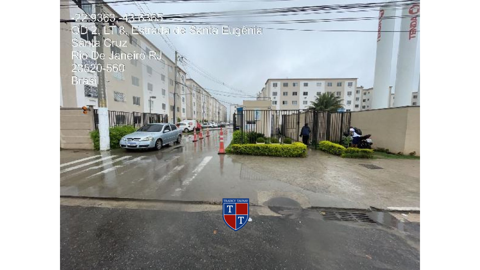 APARTAMENTO em SANTA CRUZ