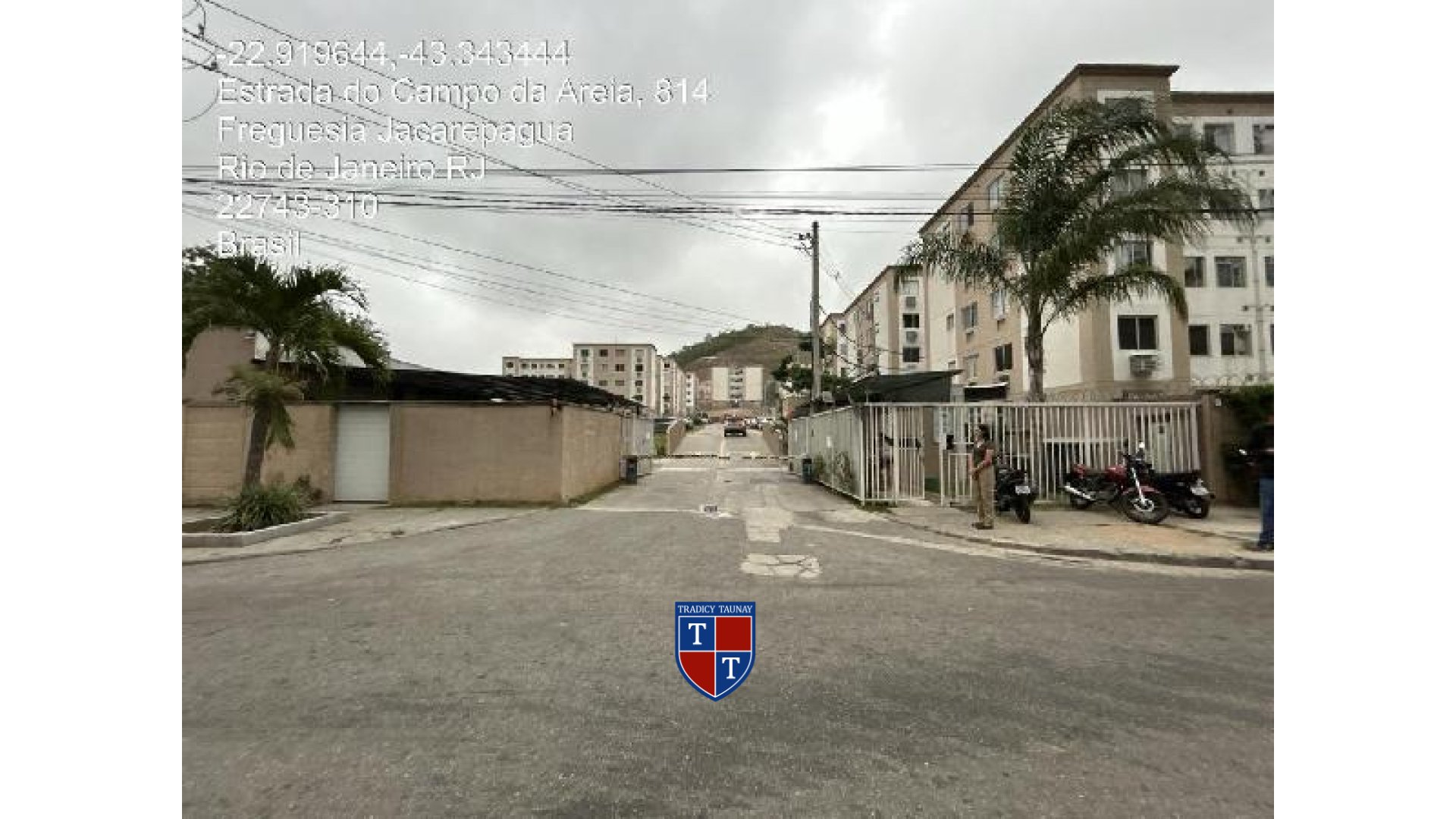 APARTAMENTO em PECHINCHA