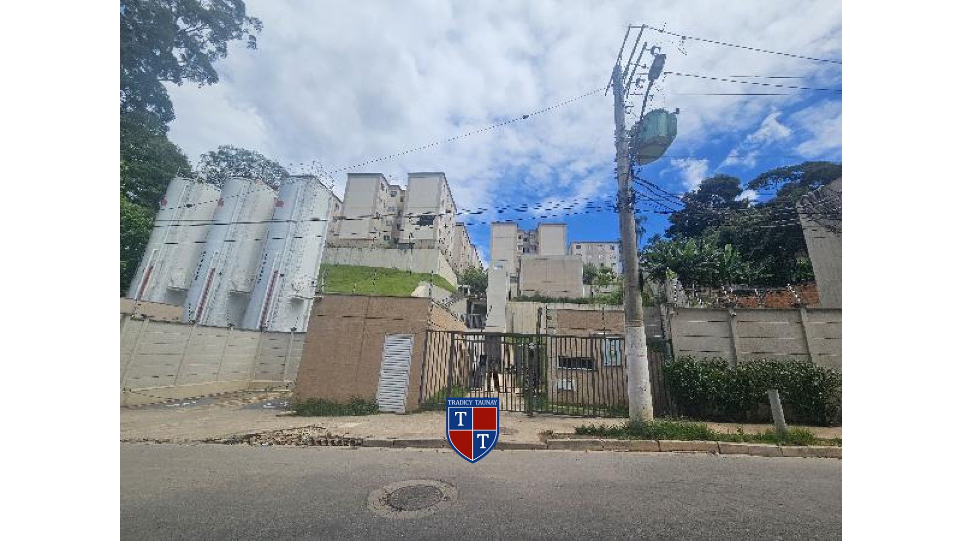 APARTAMENTO em JARDIM RECANTO VERDE