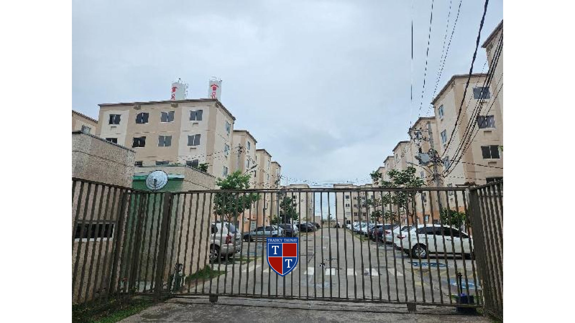 APARTAMENTO em SANTA CRUZ
