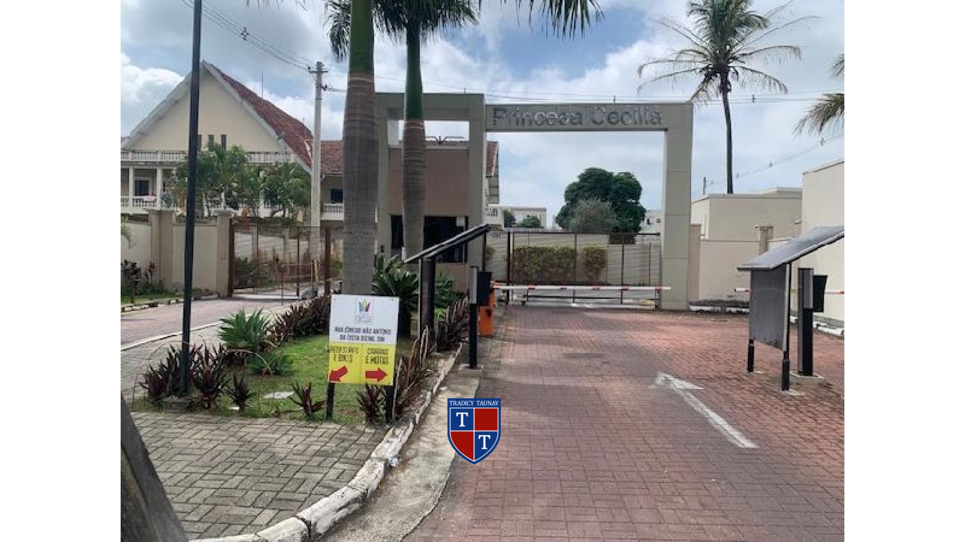 APARTAMENTO em SANTANA