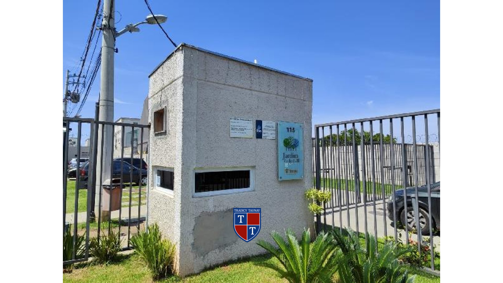 APARTAMENTO em SANTA CRUZ
