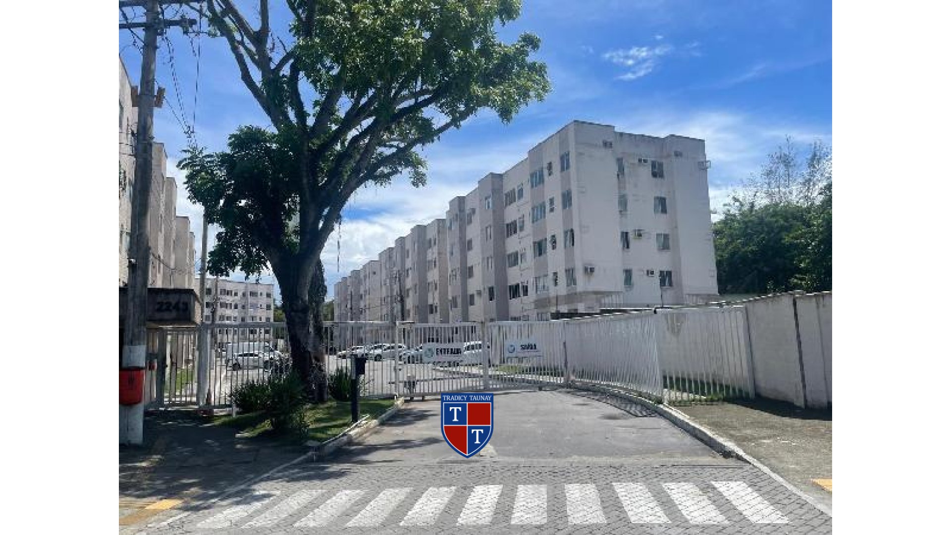 APARTAMENTO em SANTA CRUZ