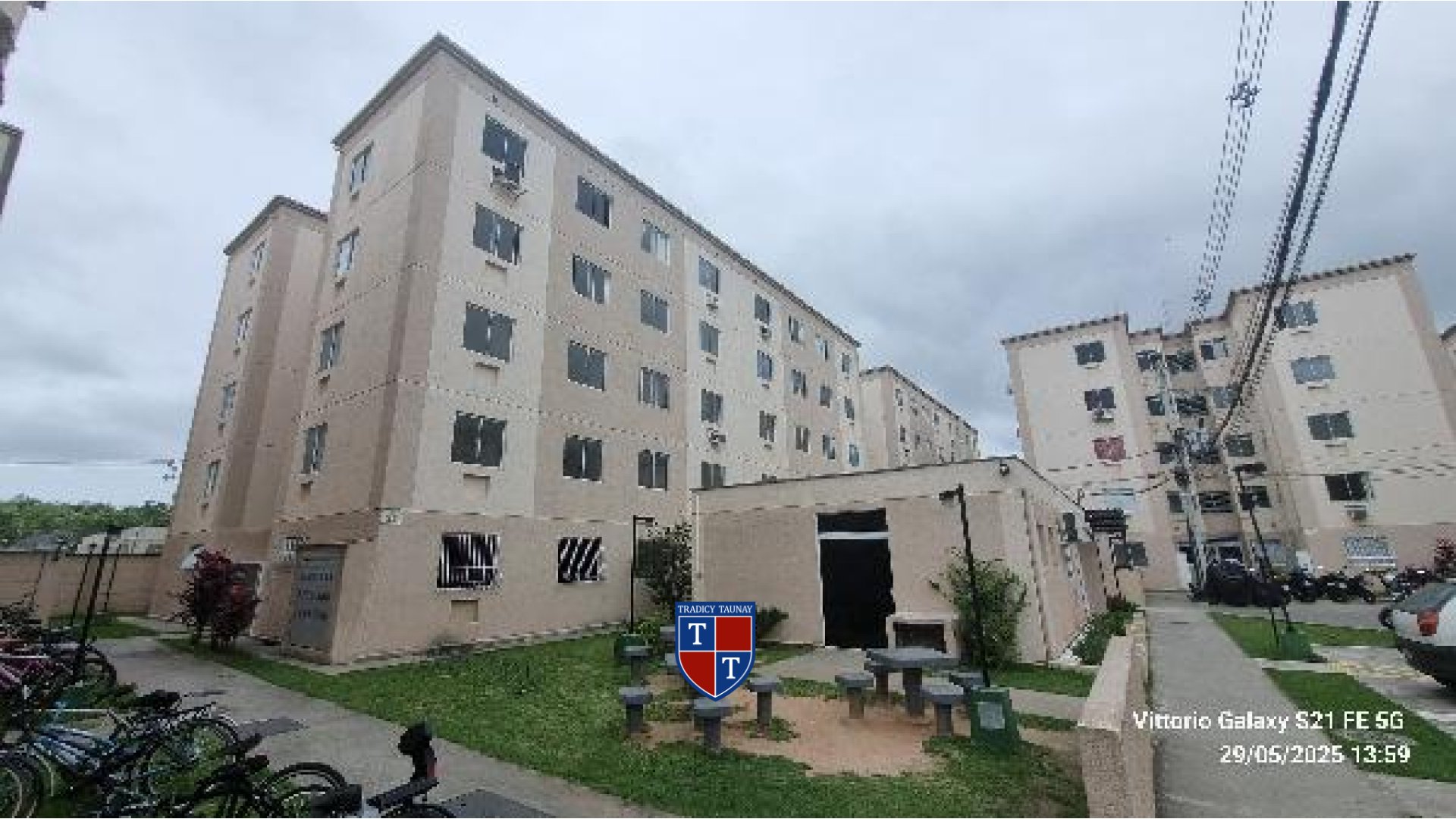 APARTAMENTO em GUARATIBA