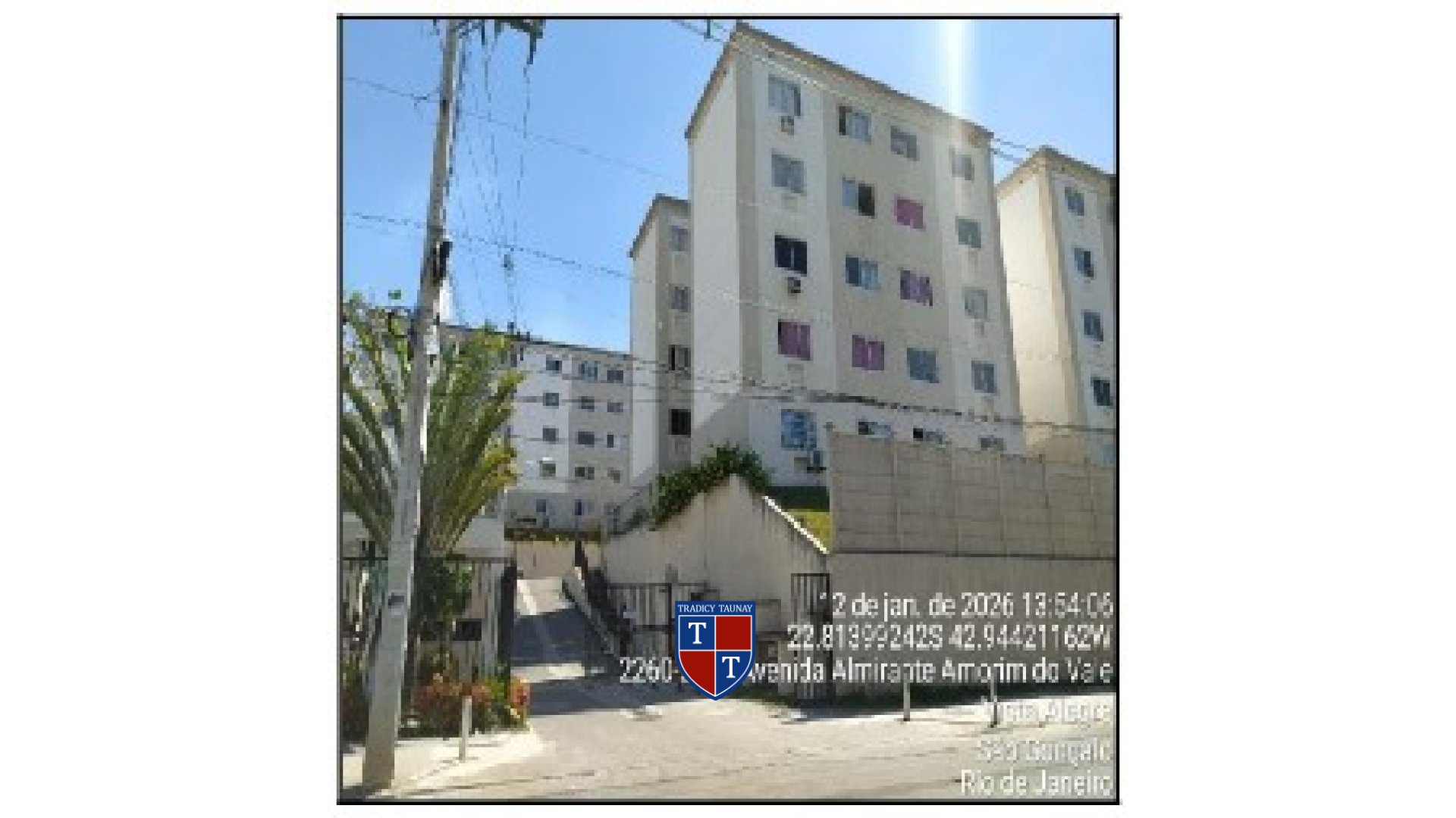 APARTAMENTO em MONJOLOS
