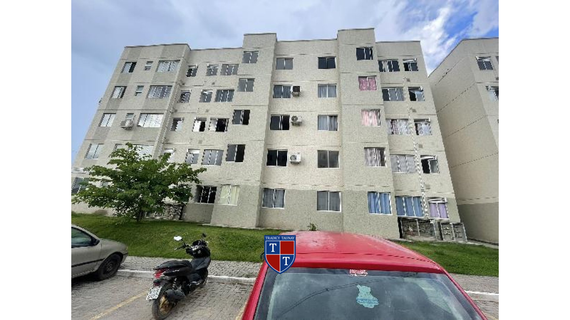APARTAMENTO em SAO VICENTE