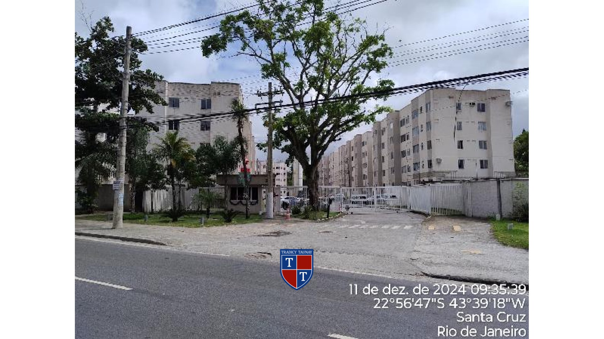 APARTAMENTO em SANTA CRUZ