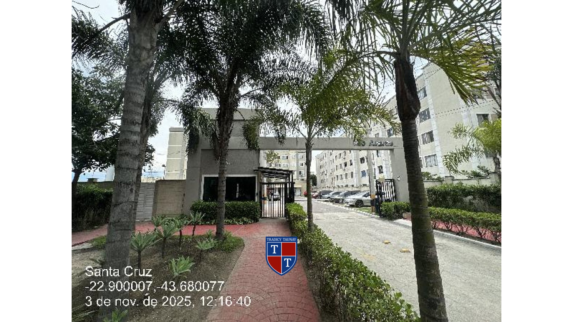 APARTAMENTO em SANTA CRUZ