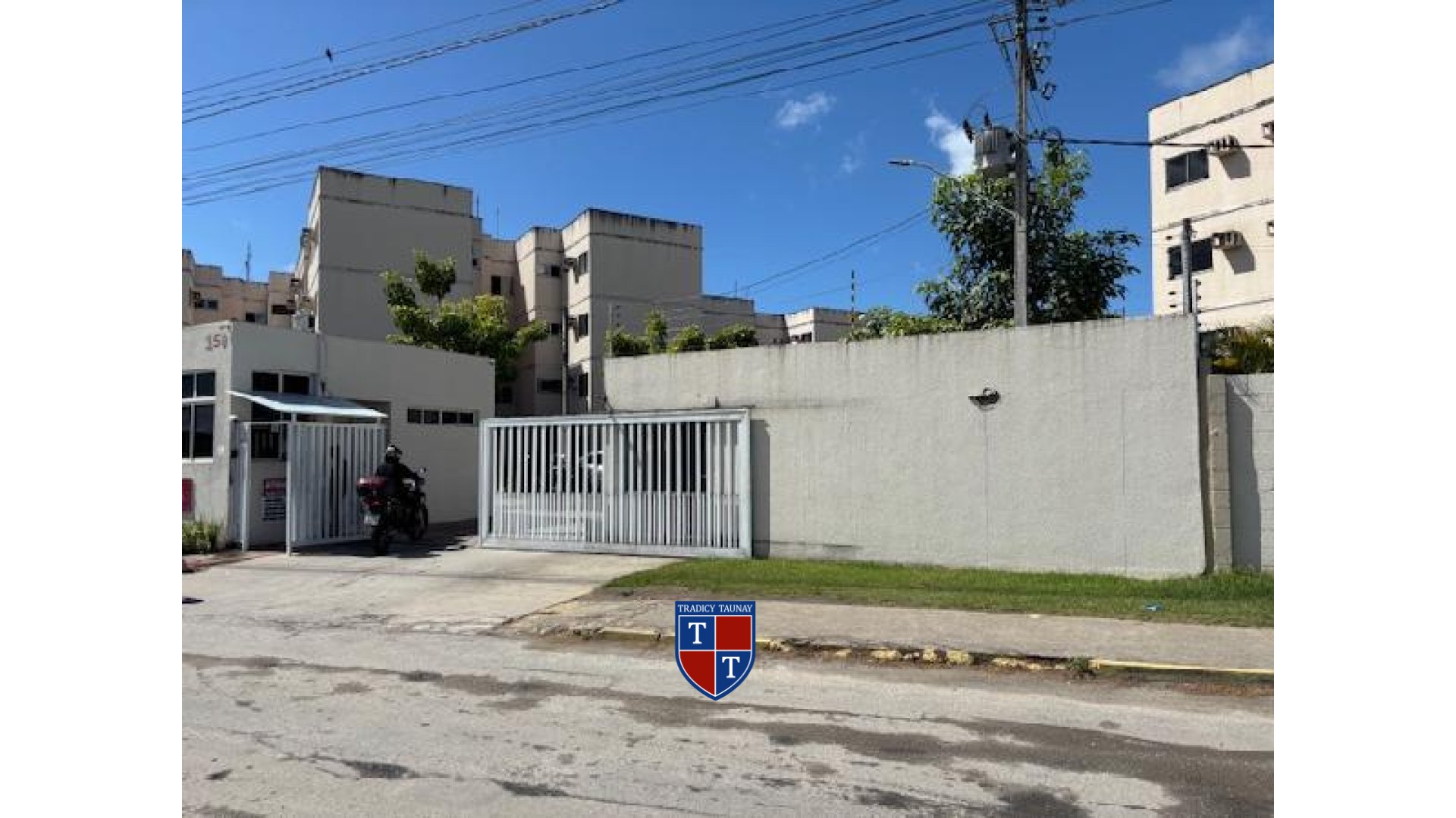 APARTAMENTO em PIXETE