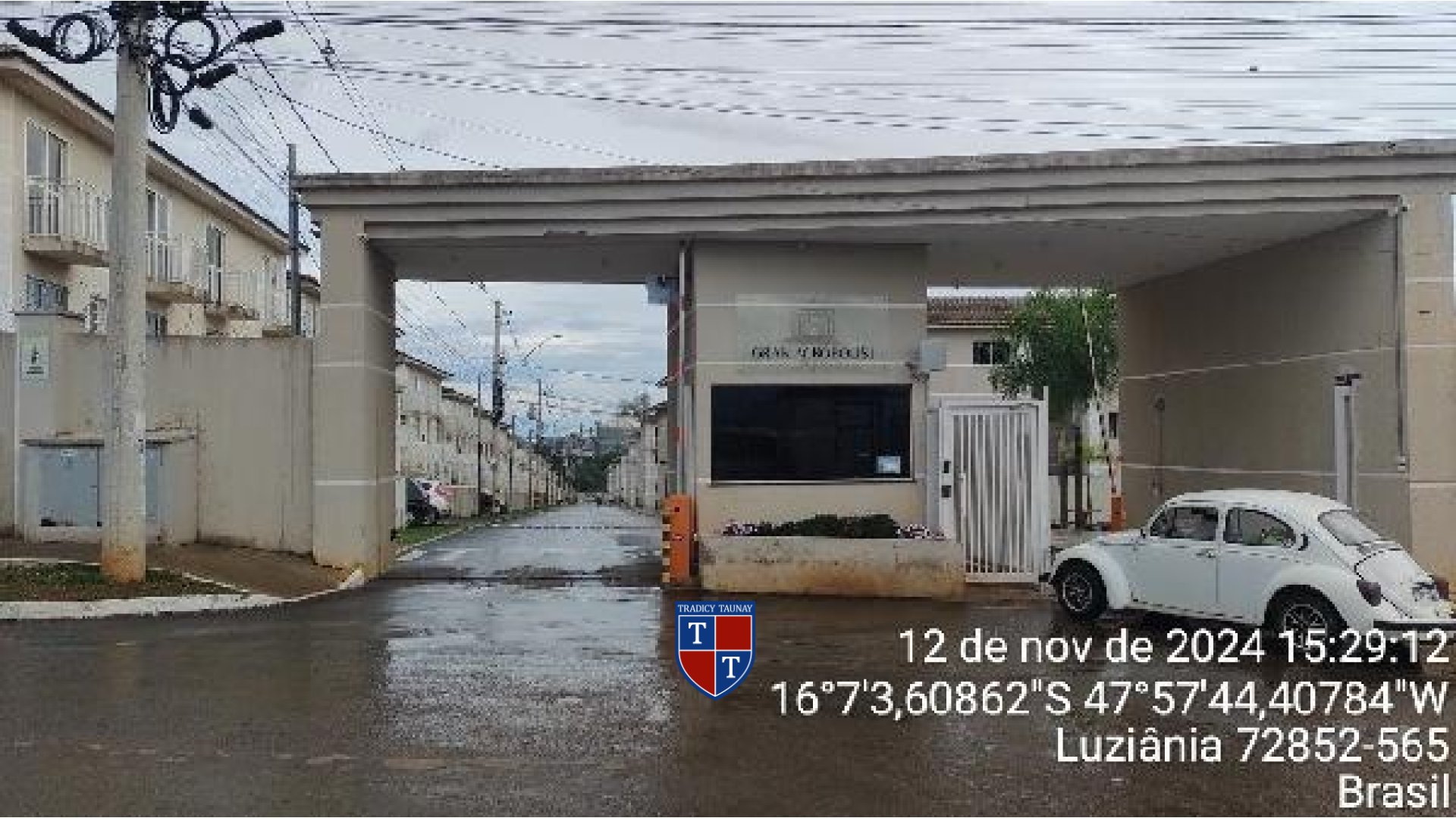 APARTAMENTO em FAZENDA SAIA VELHA