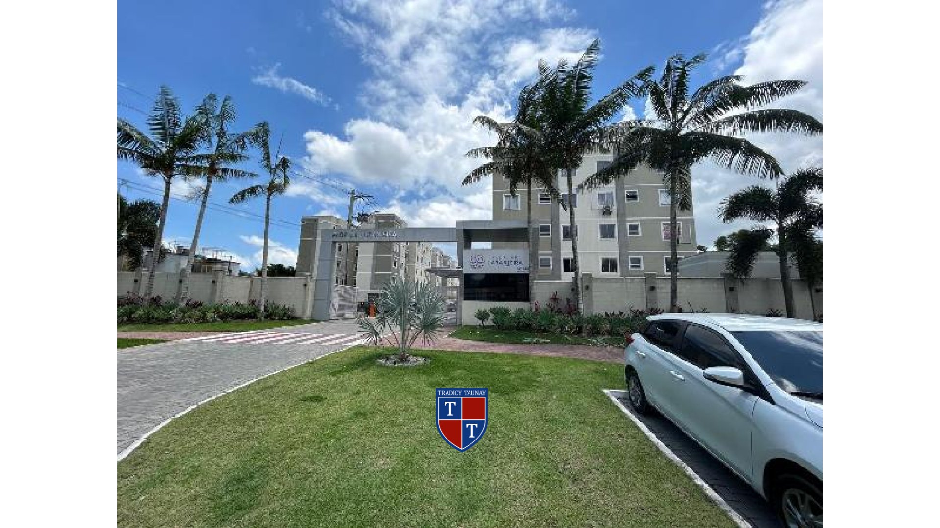 APARTAMENTO em GUARATIBA