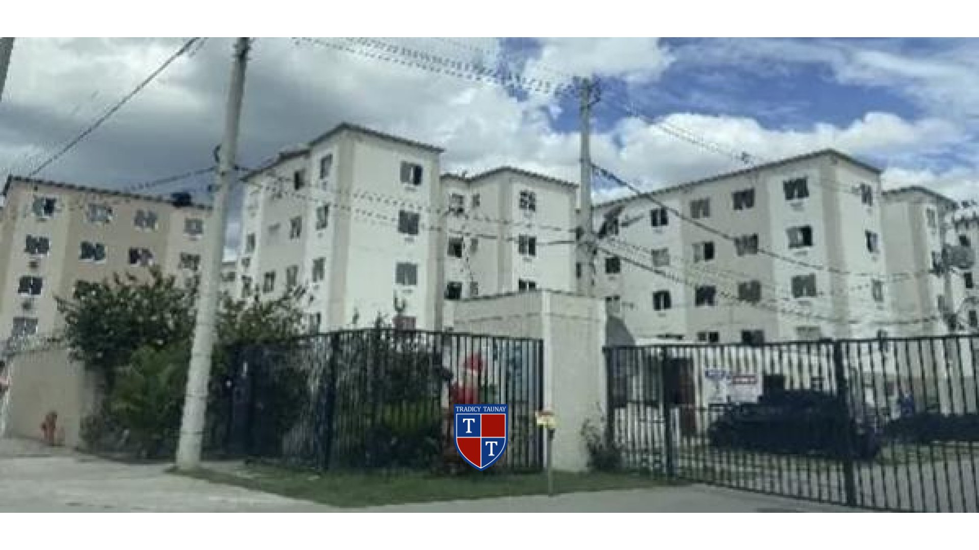 APARTAMENTO em SANTA CRUZ