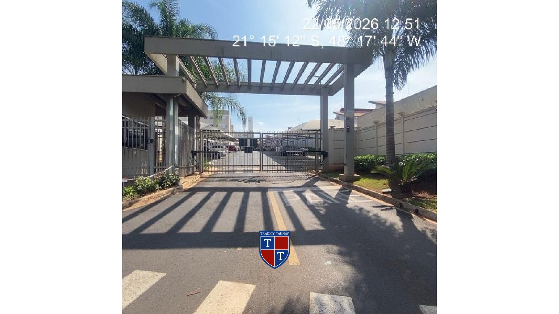 APARTAMENTO em ATHENAS PAULISTA