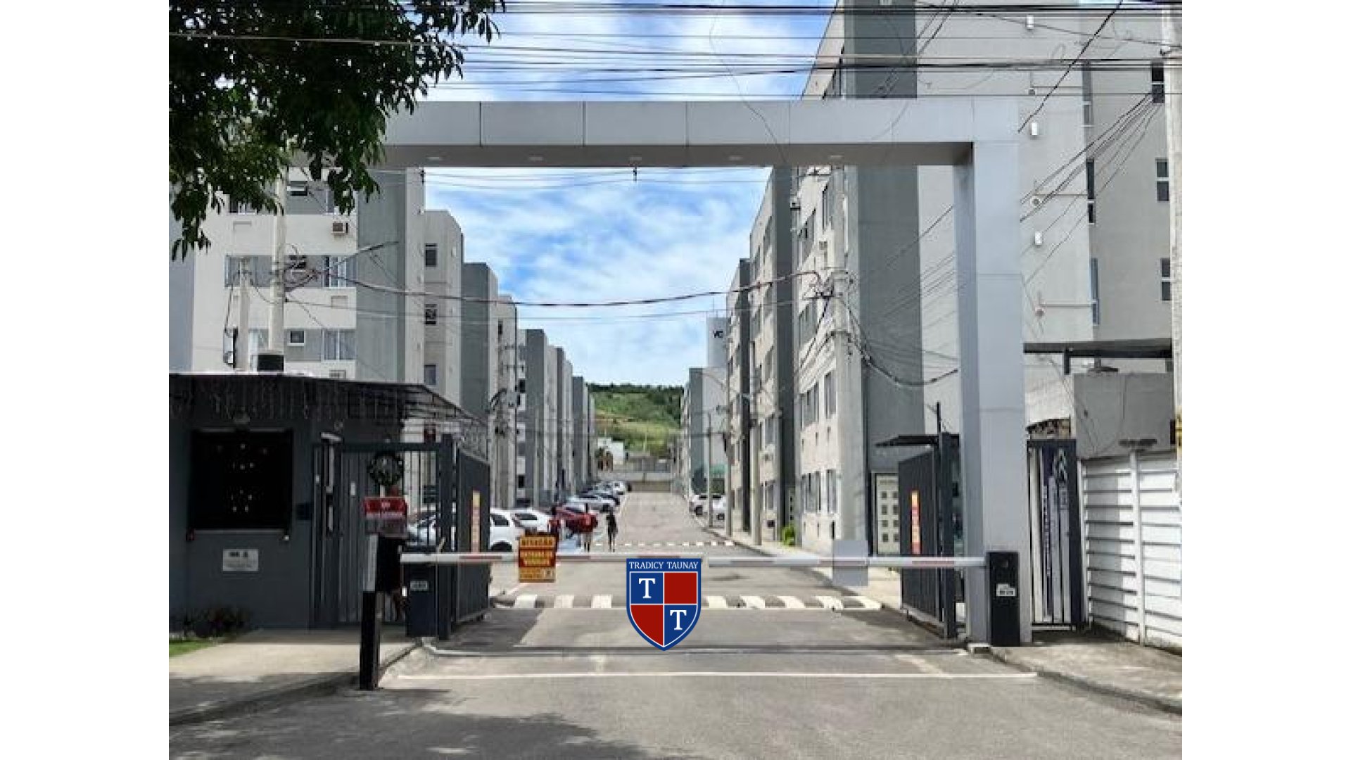 APARTAMENTO em SANTA CRUZ
