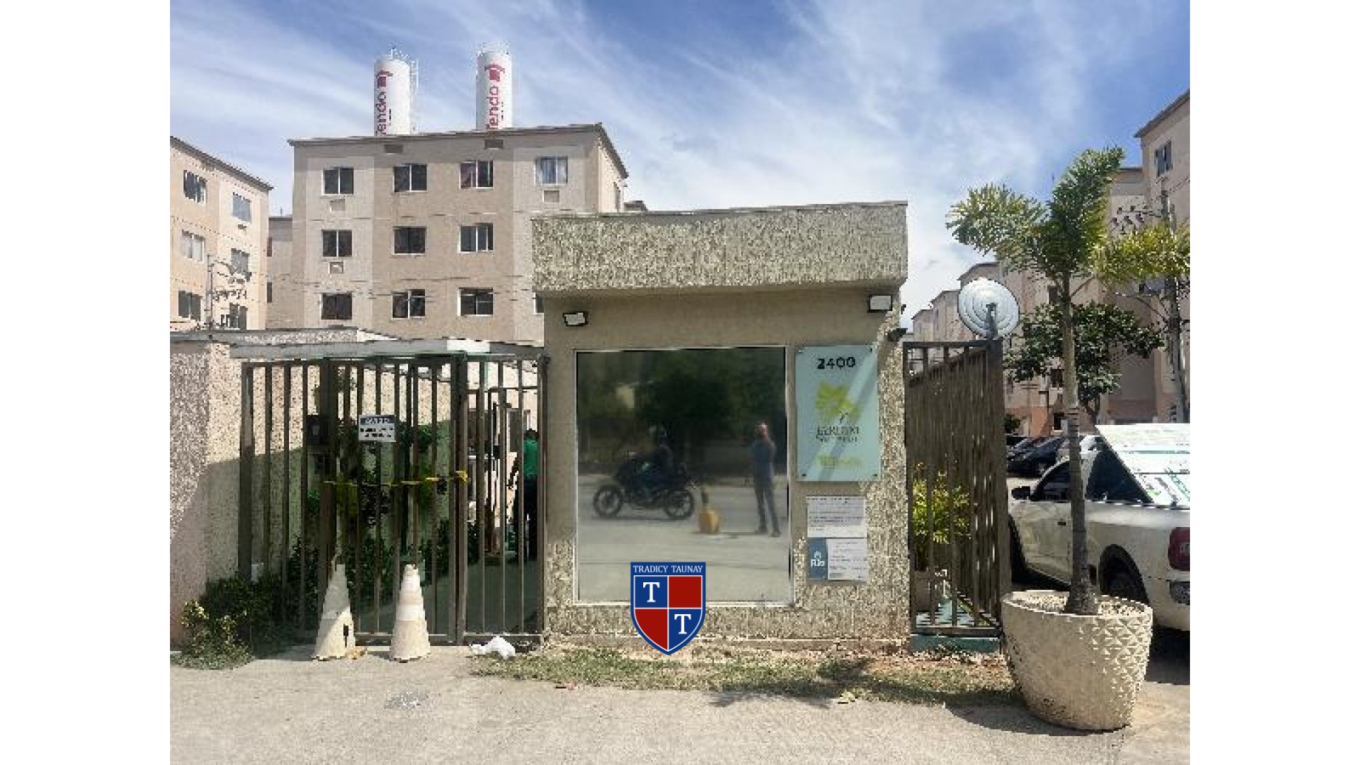 APARTAMENTO em SANTA CRUZ