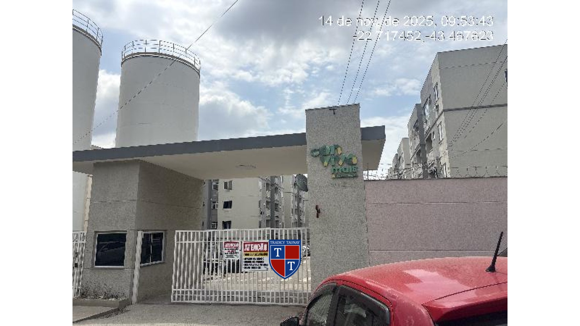 APARTAMENTO em PONTO CHIC