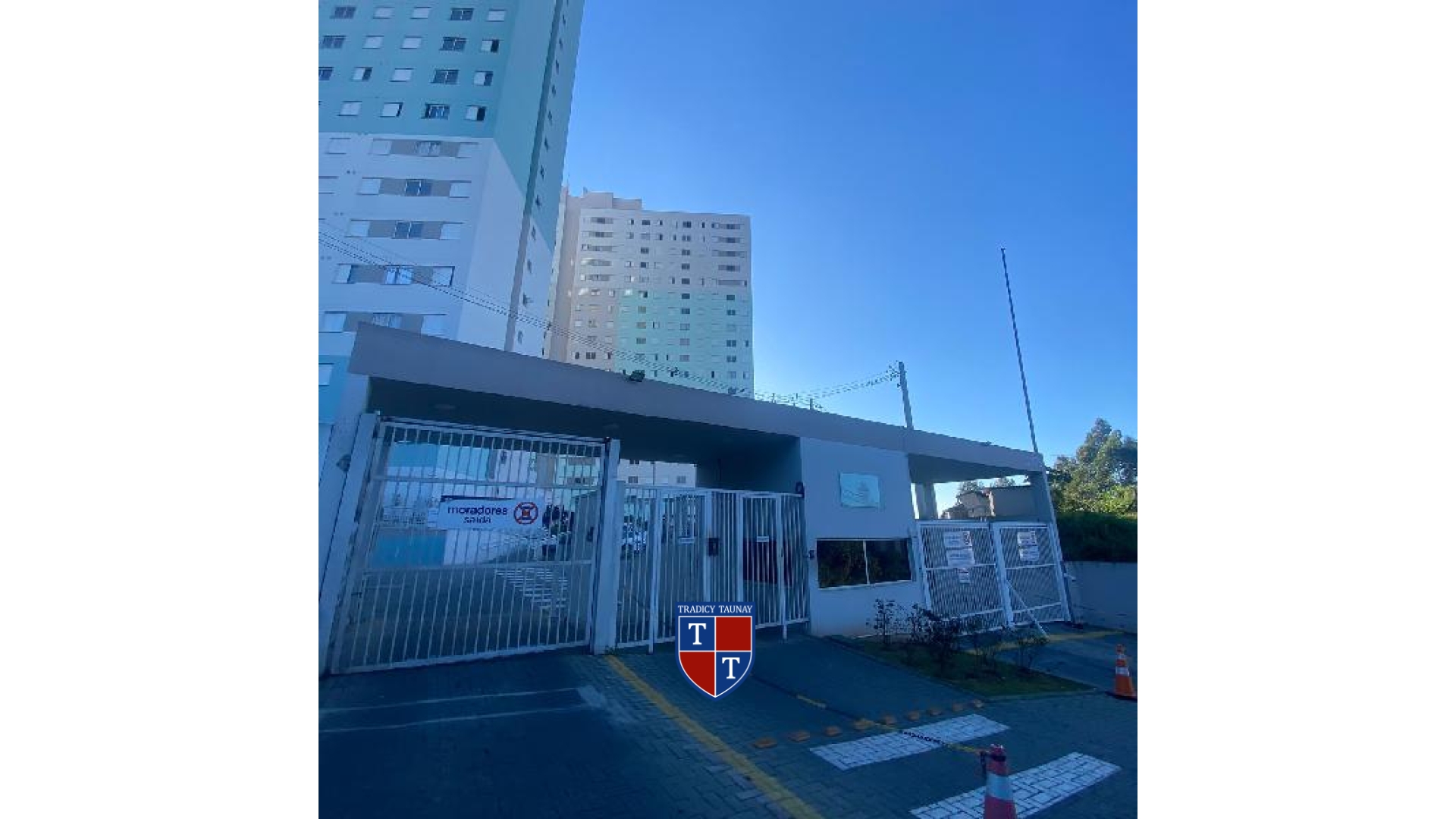 APARTAMENTO em VILA SAO PAULO