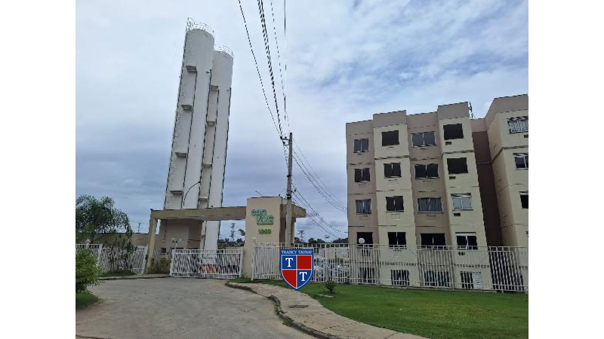 APARTAMENTO em PONTO CHIC