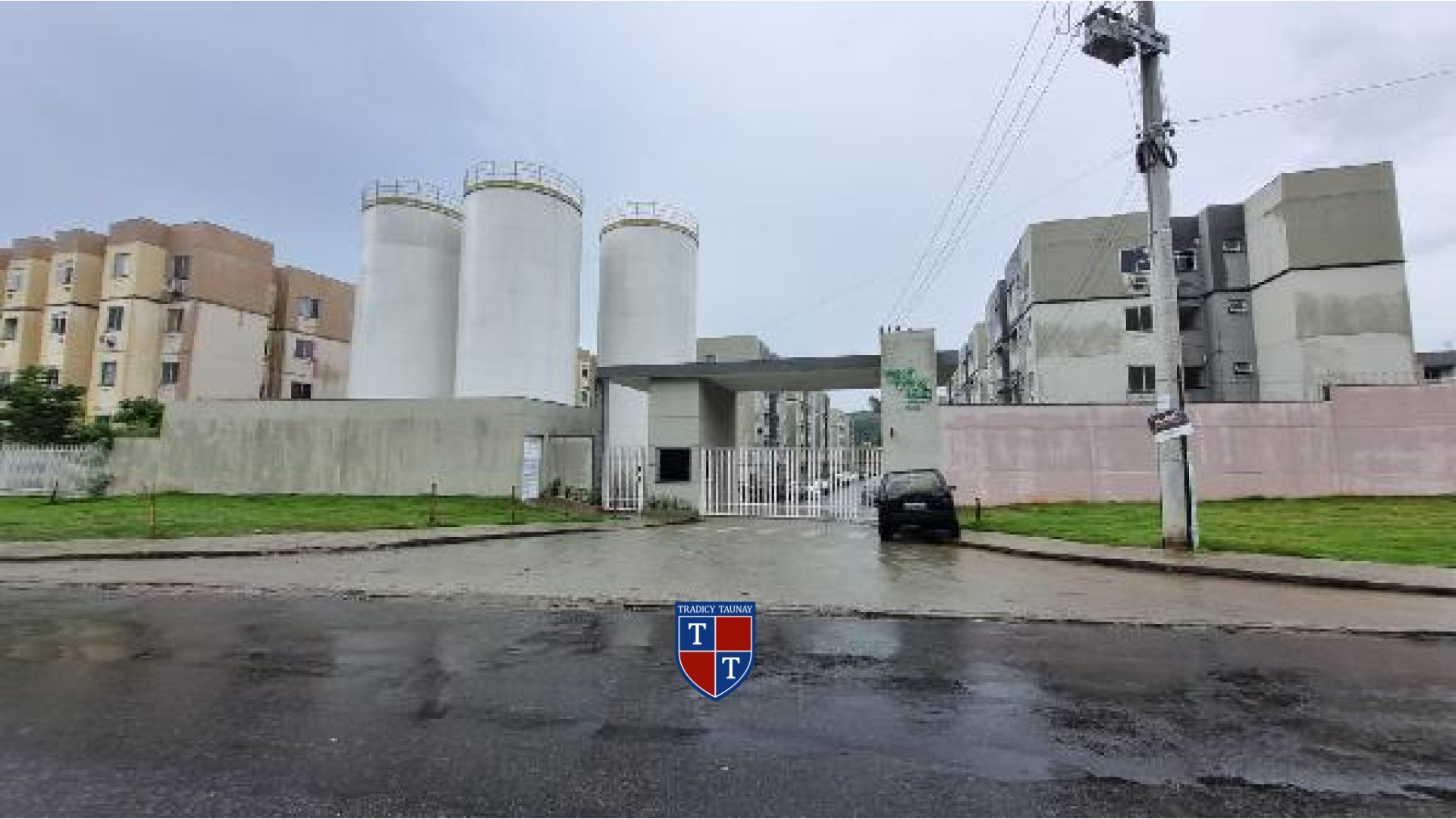 APARTAMENTO em PONTO CHIC