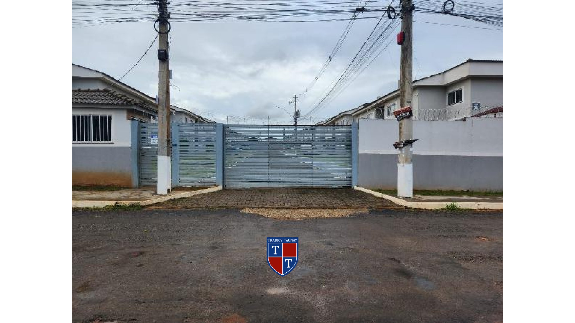 Foto 1 de APARTAMENTO em CHACARAS BENVINDA, VALPARAISO DE GOIAS/GO - Imóvel Retomado CAIXA Ref 8787710371482
