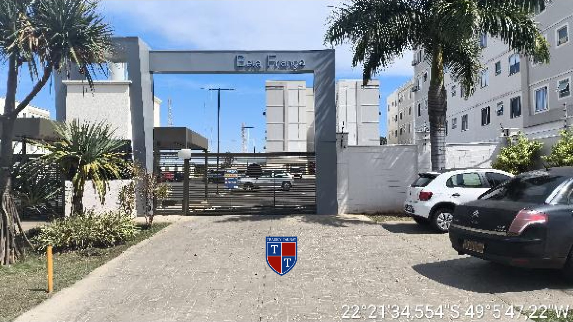 APARTAMENTO em RESIDENCIAL PARQUE GRANJA CECILIA B