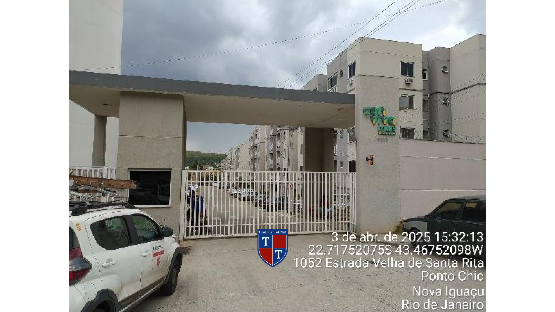 APARTAMENTO em PONTO CHIC