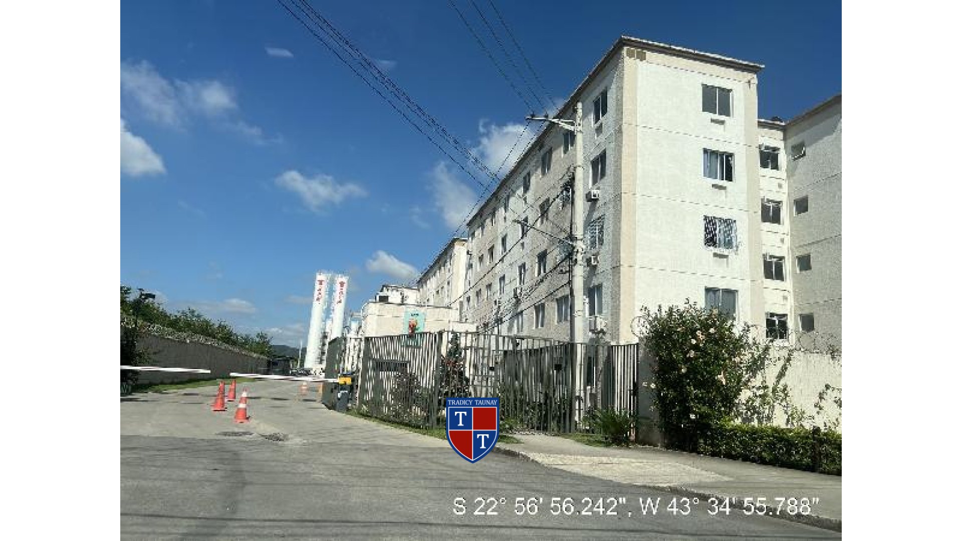 APARTAMENTO em GUARATIBA