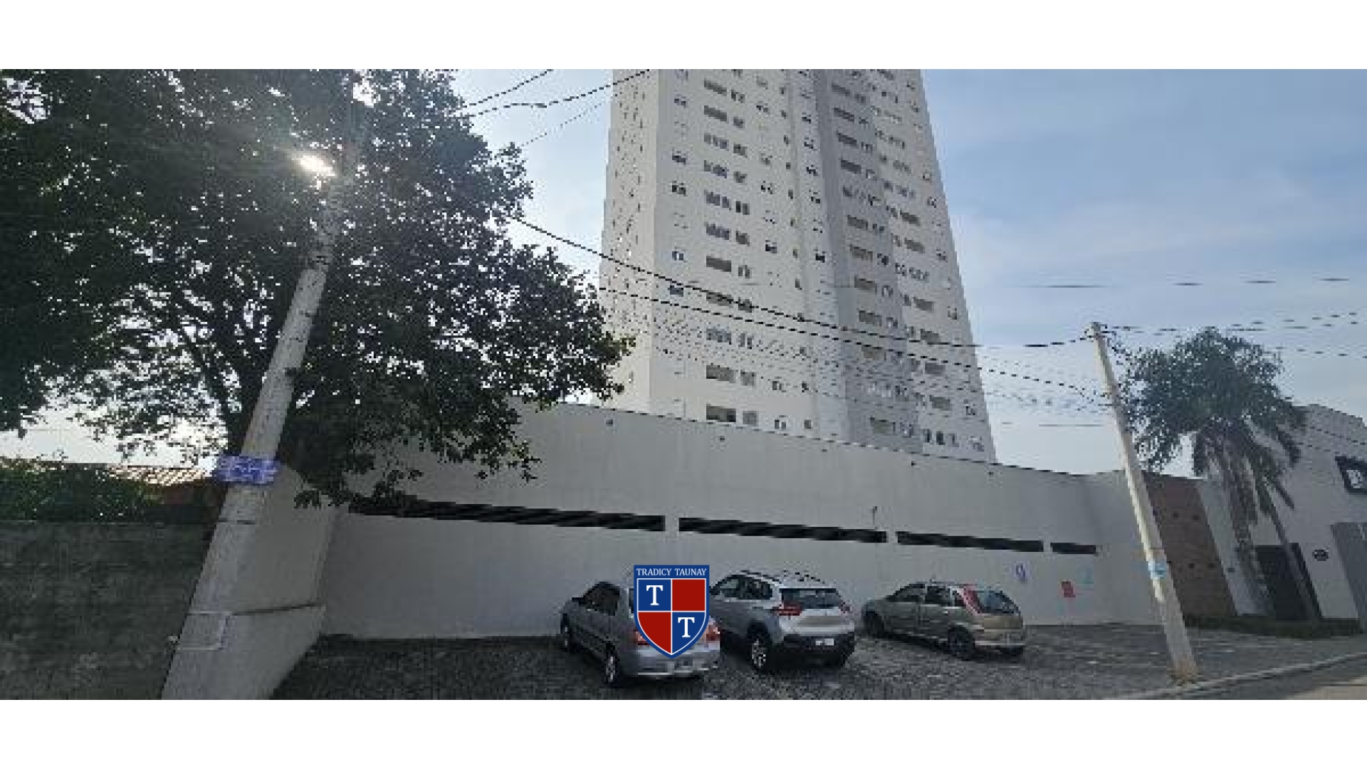 APARTAMENTO em JARDIM DAS INDUSTRIAS