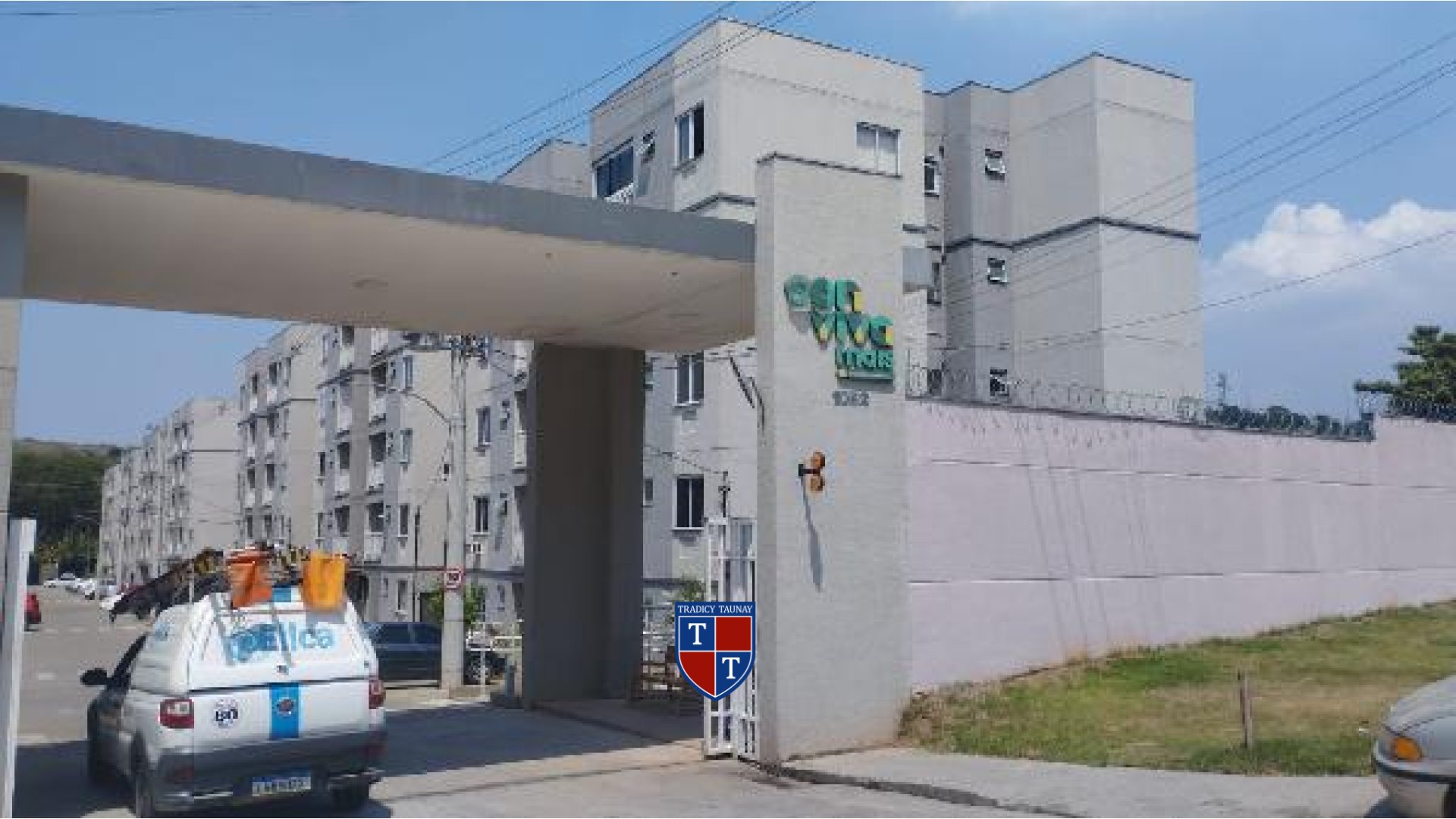 APARTAMENTO em PONTO CHIC