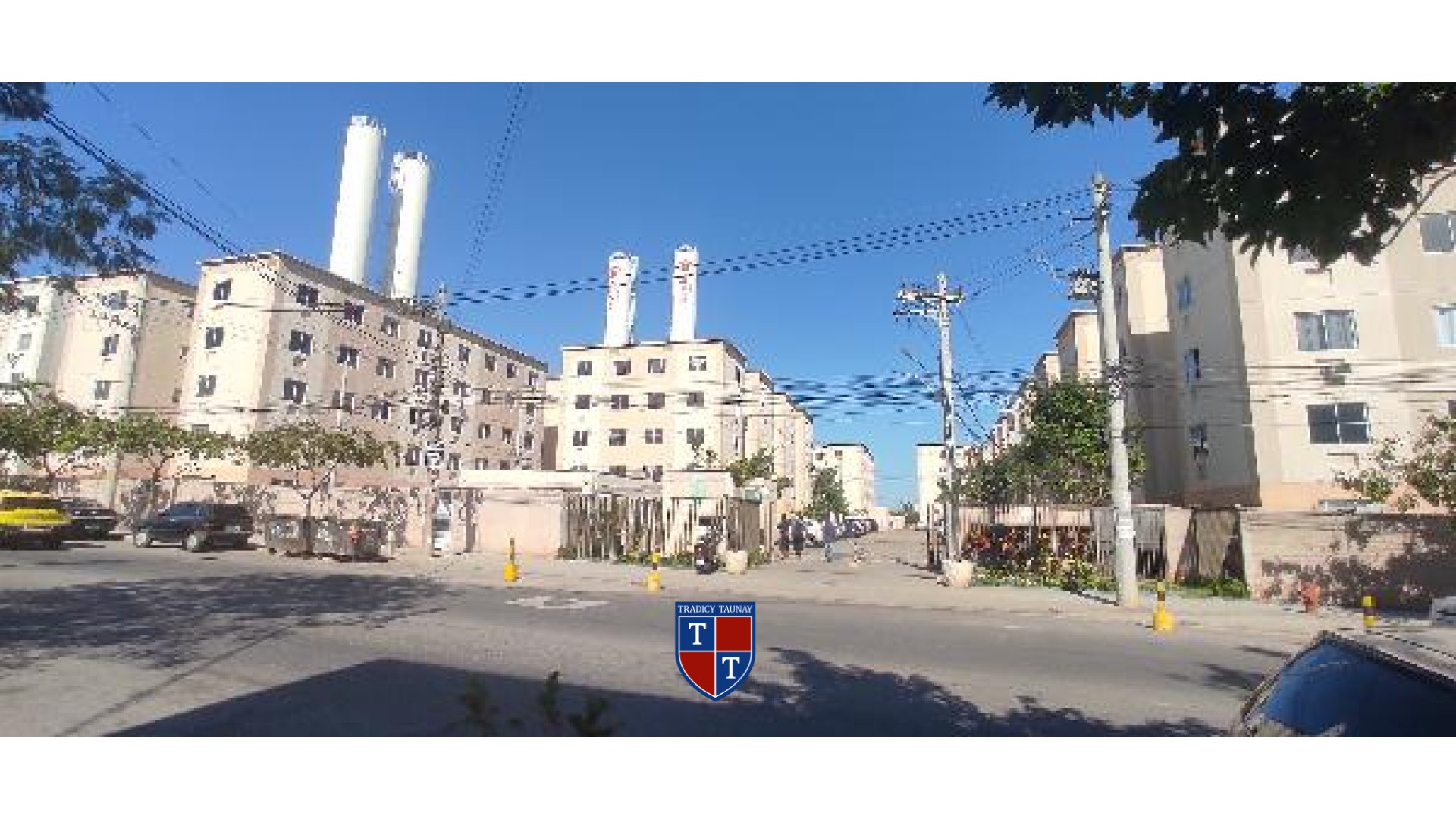 APARTAMENTO em SANTA CRUZ