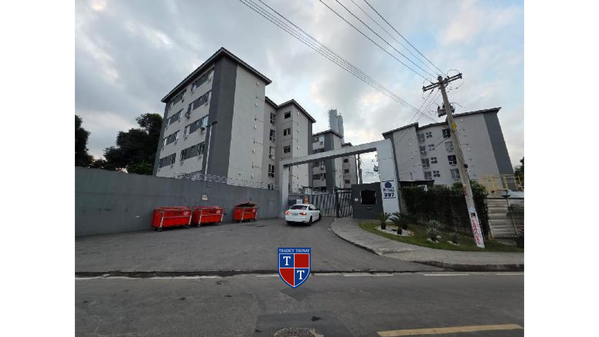 APARTAMENTO em SANTA CRUZ