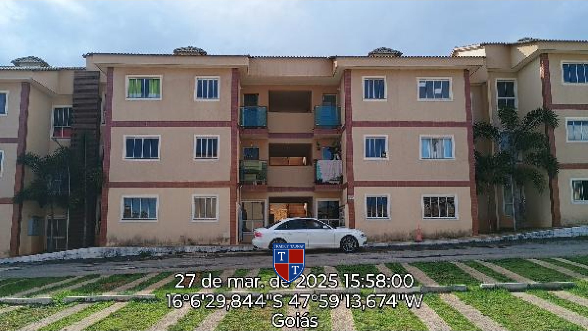 APARTAMENTO em CHACARAS E MANSOES SANTA MARIA