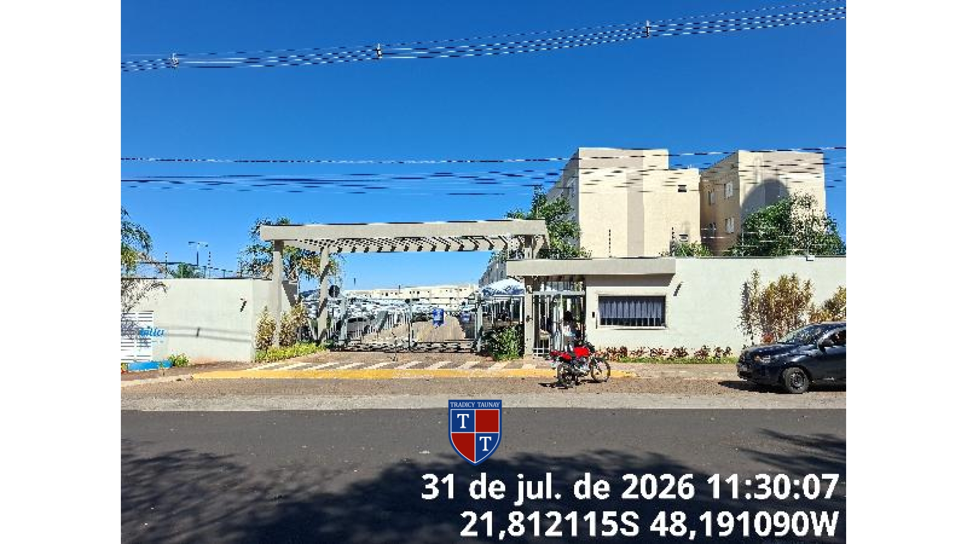 APARTAMENTO em CAMPOS VILLE