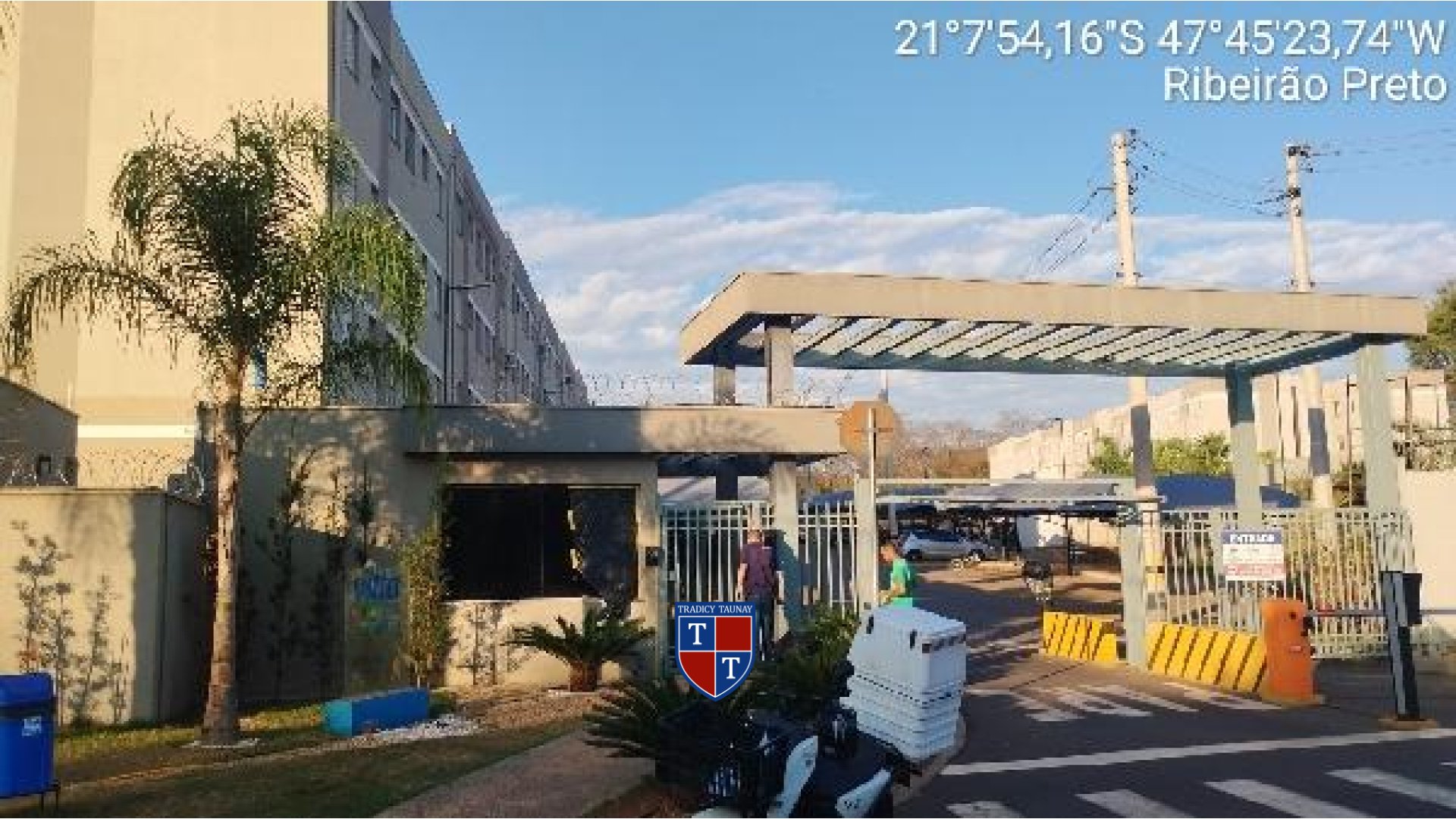 APARTAMENTO em JARDIM AEROPORTO