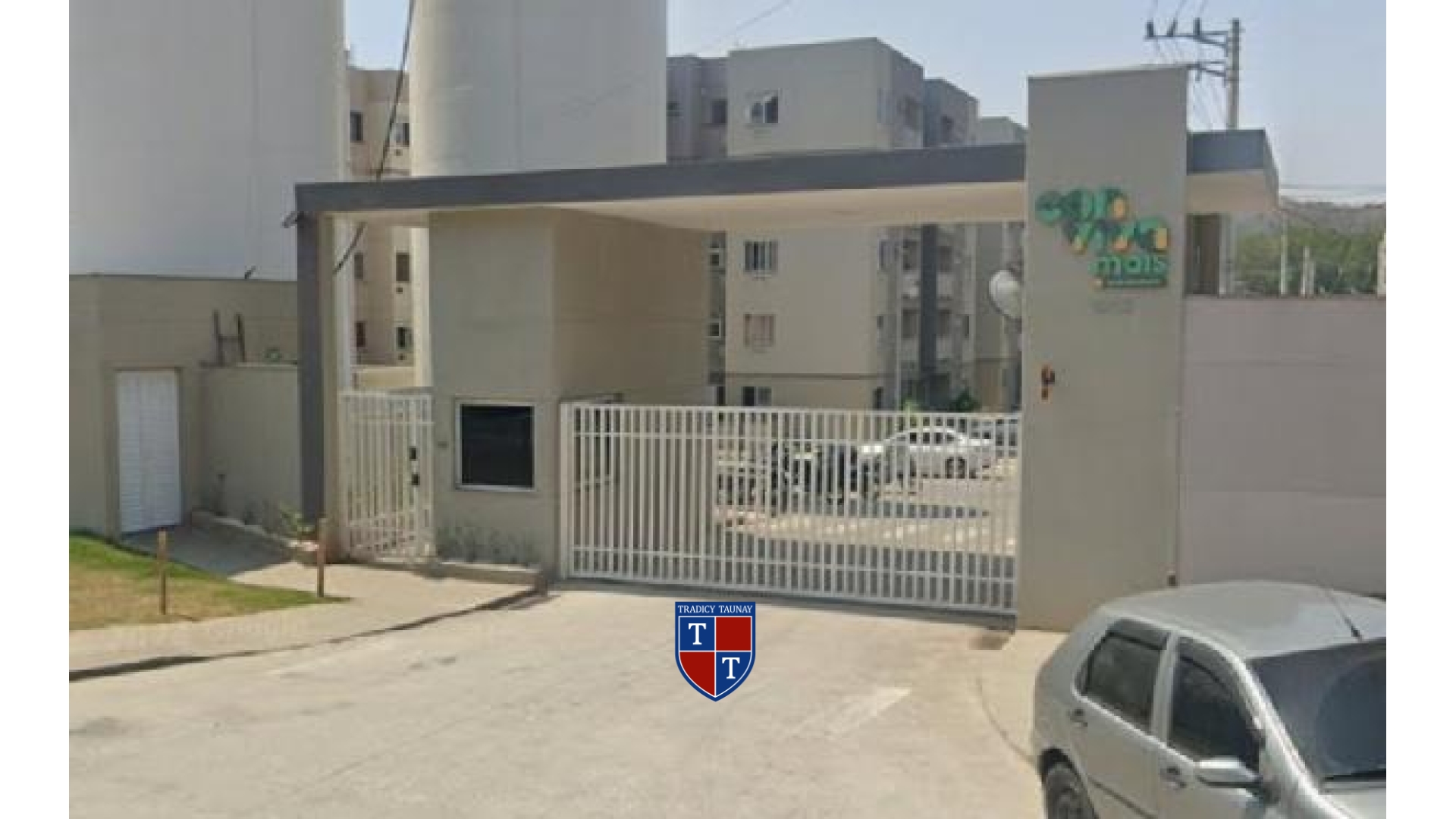 APARTAMENTO em PONTO CHIC