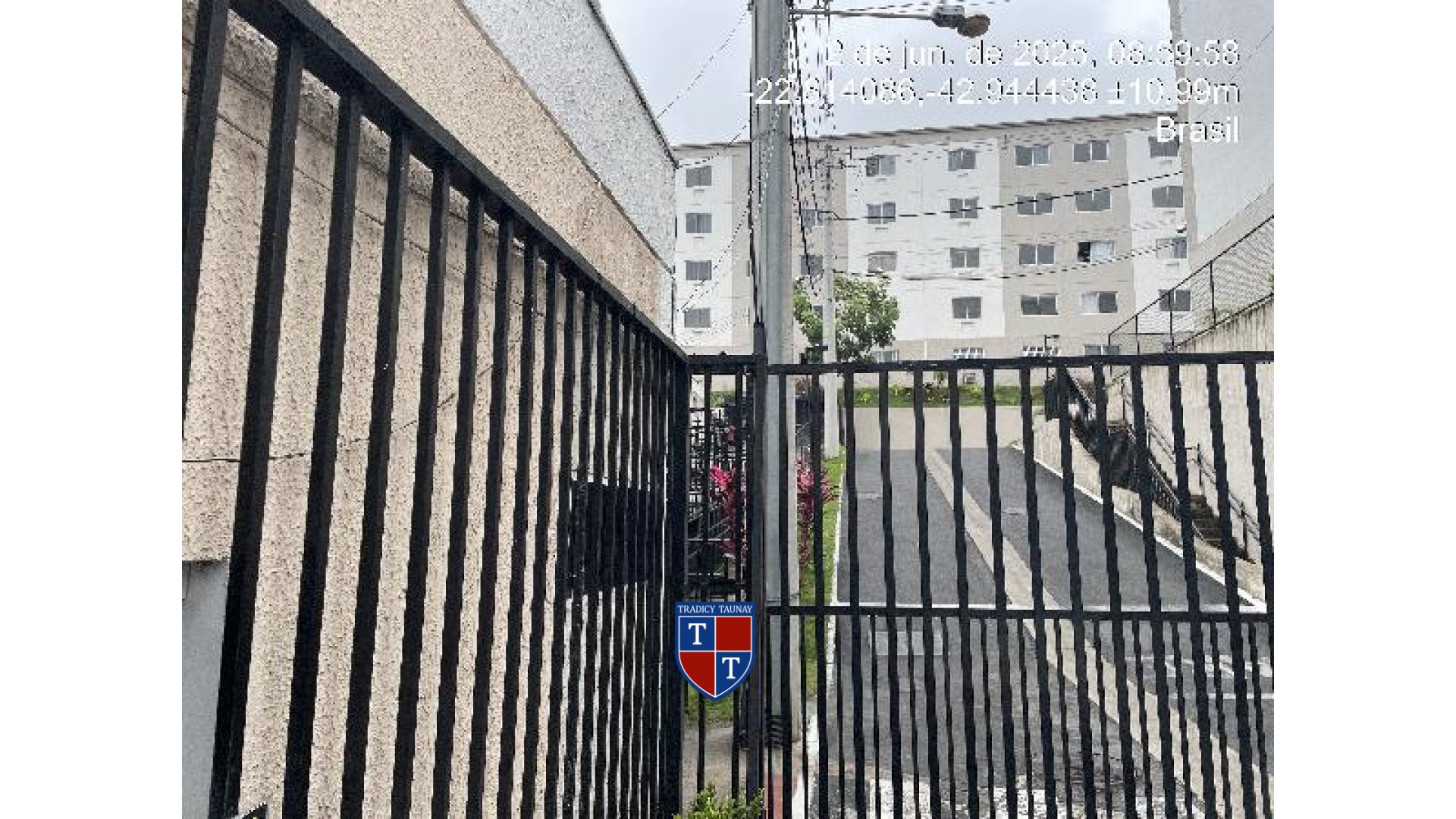 APARTAMENTO em MONJOLOS