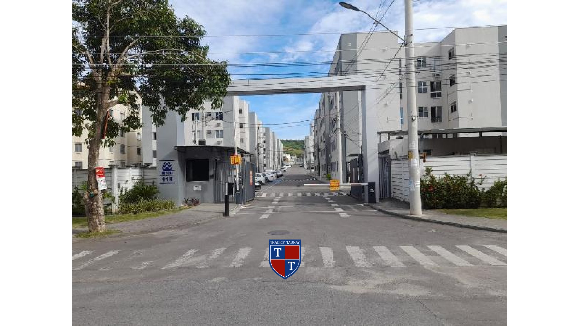 APARTAMENTO em SANTA CRUZ