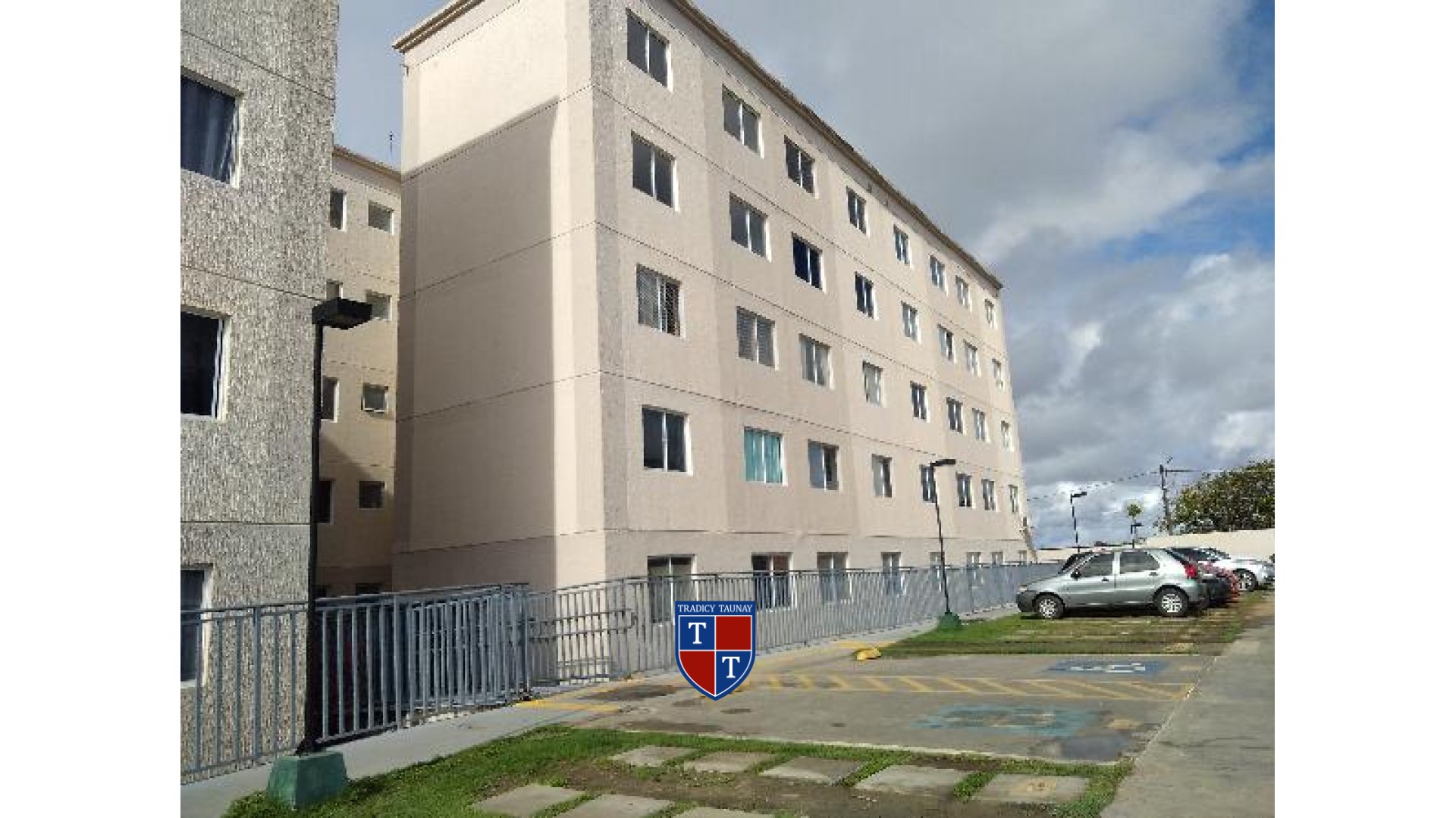APARTAMENTO em CAJAZEIRAS XI