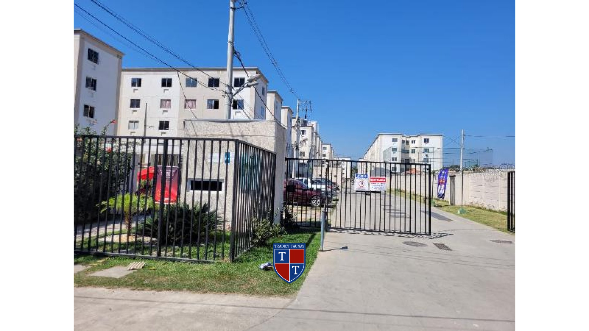 APARTAMENTO em SANTA CRUZ