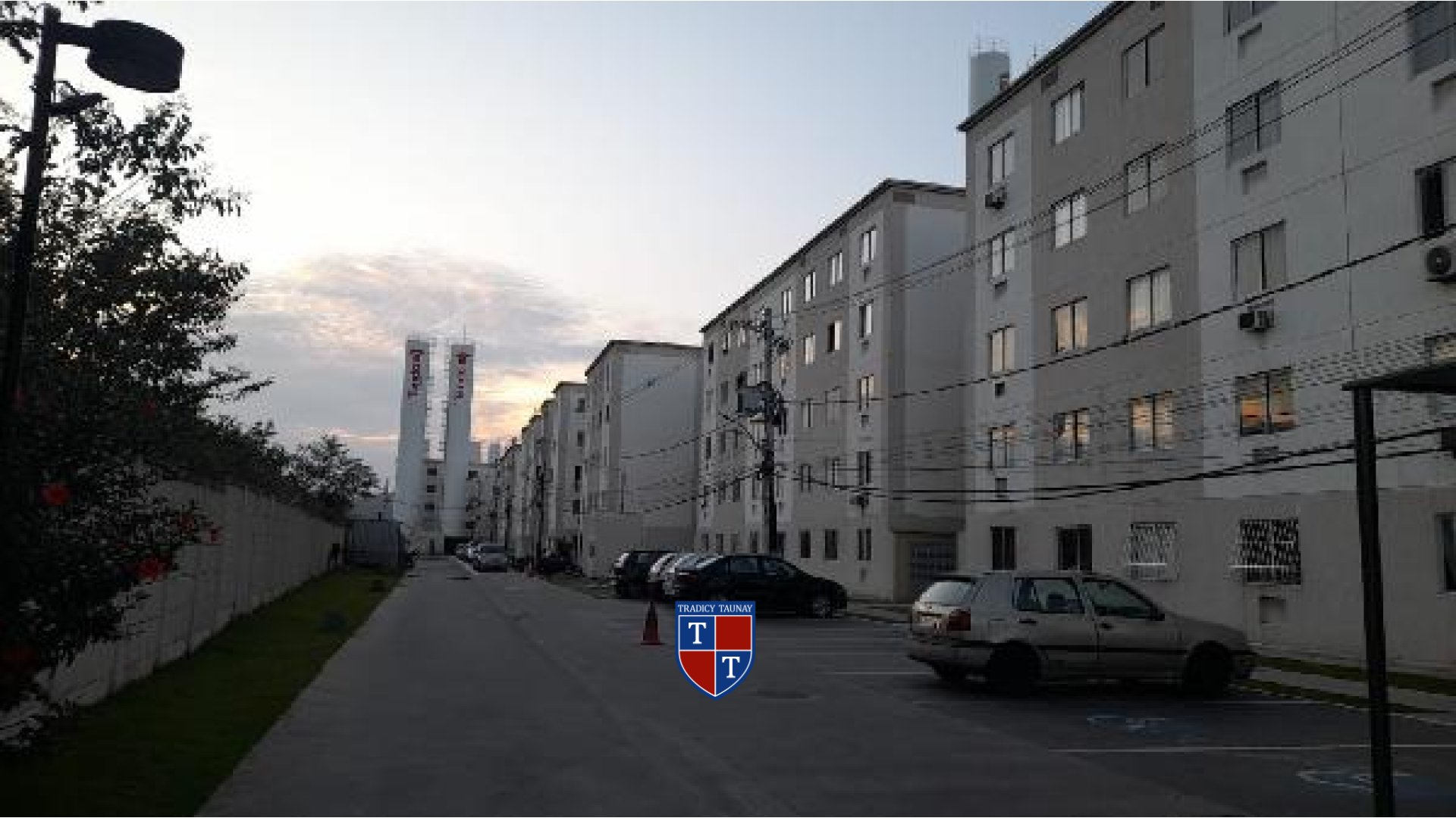 APARTAMENTO em GUARATIBA