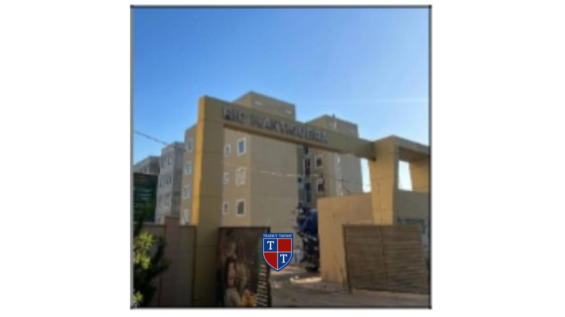 APARTAMENTO em SANTA CRUZ